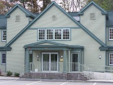 60 Exeter Rd, Newmarket, NH 03857